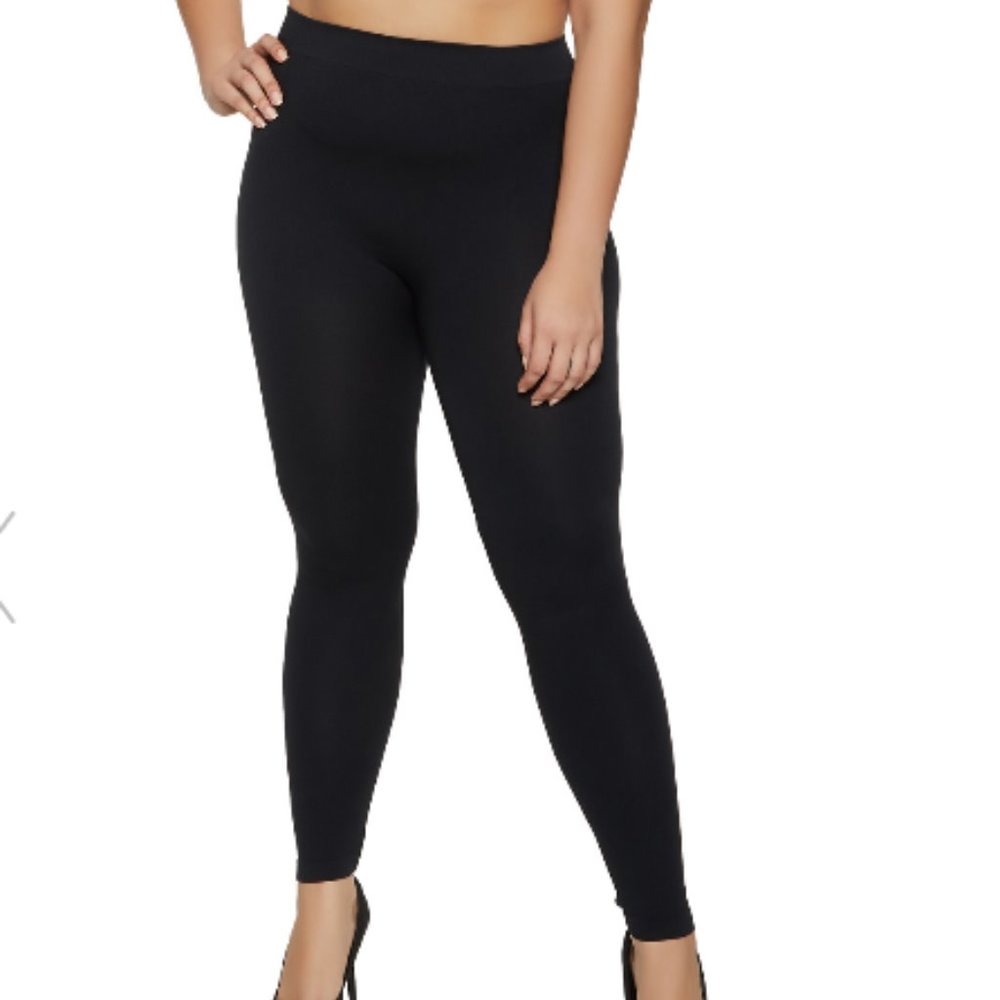 NEW Black W/O Pockets Plus Size Seamless Basic Leggings - Picture 5 of 9